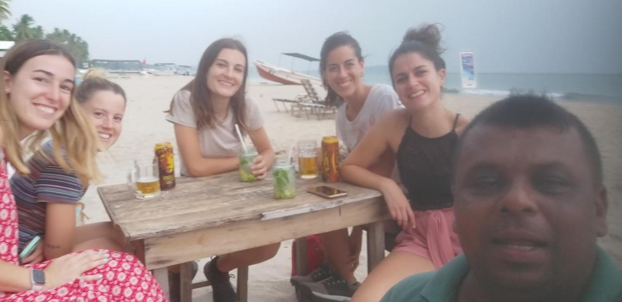 Beach Life Uppuveli 트링코말리 외부 사진